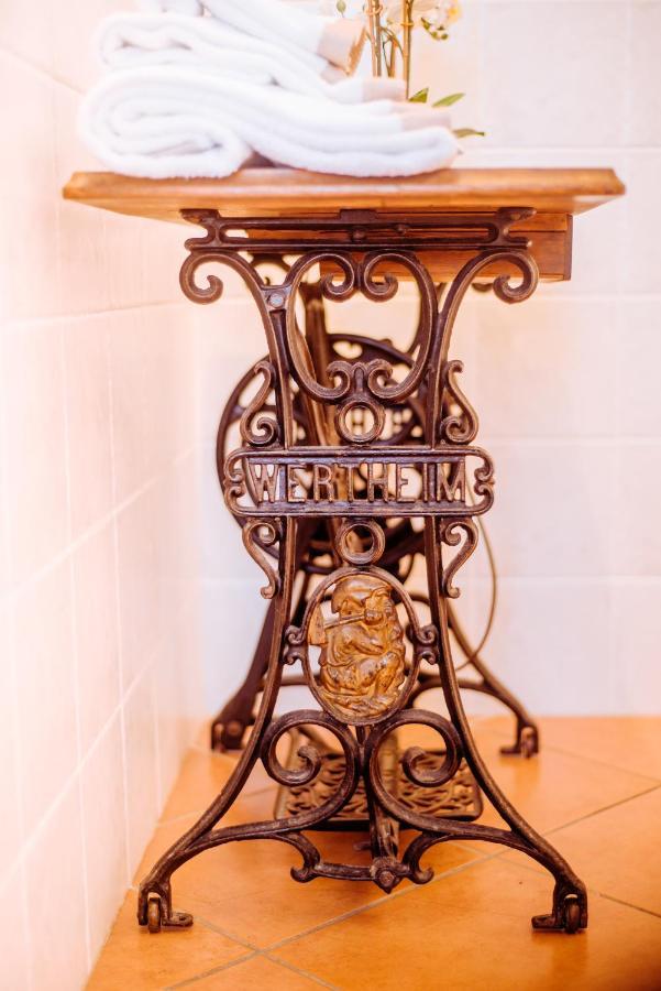 Casa Ferrero Apartment อัลบา ภายนอก รูปภาพ