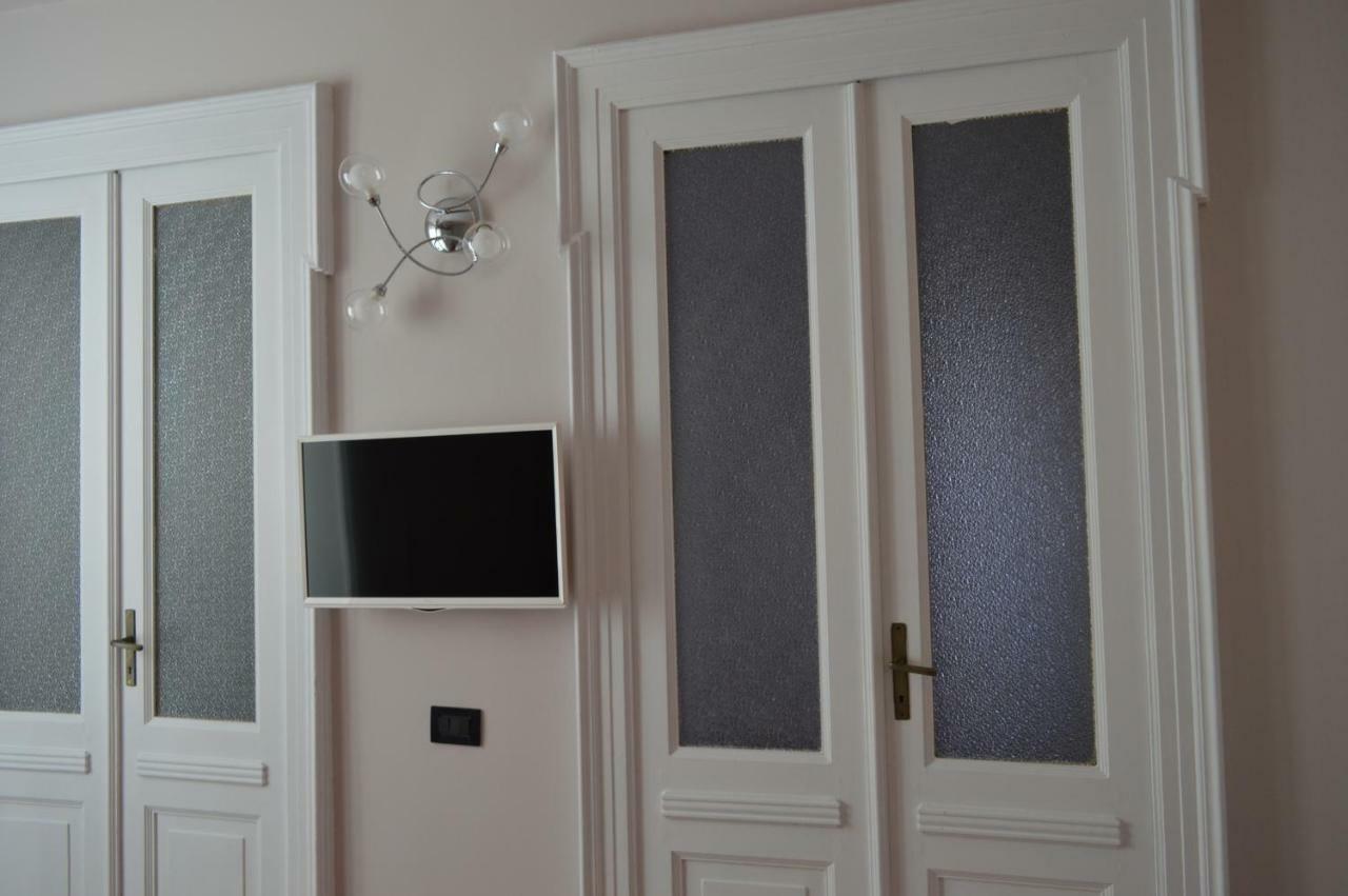 Casa Ferrero Apartment อัลบา ภายนอก รูปภาพ